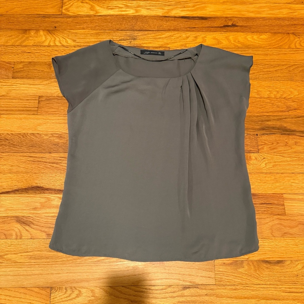 Zara Charcoal Grey Pleated Blouse Women’s Size Large
